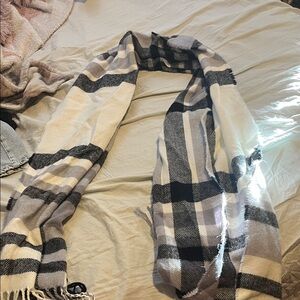 Steve Madden Black and White Plaid Scarf